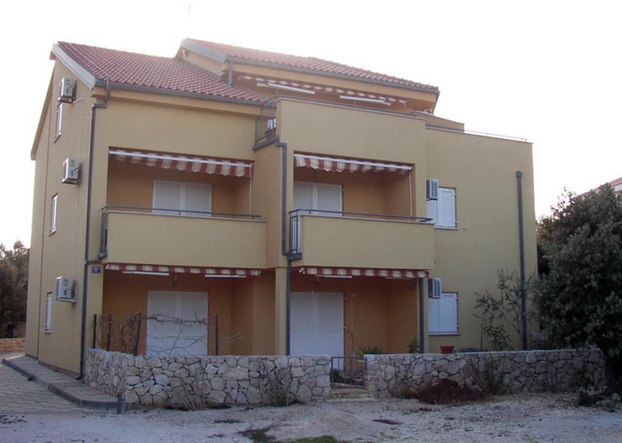 Apartments Jtv Simuni Kolan Exterior foto