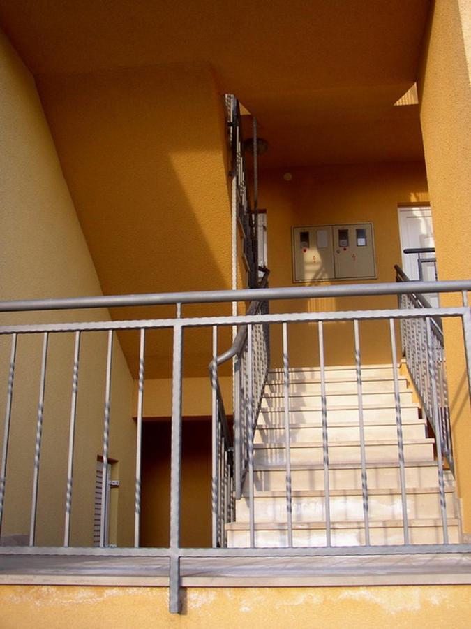 Apartments Jtv Simuni Kolan Exterior foto